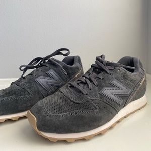 New Balance 696 Athletic Shoes